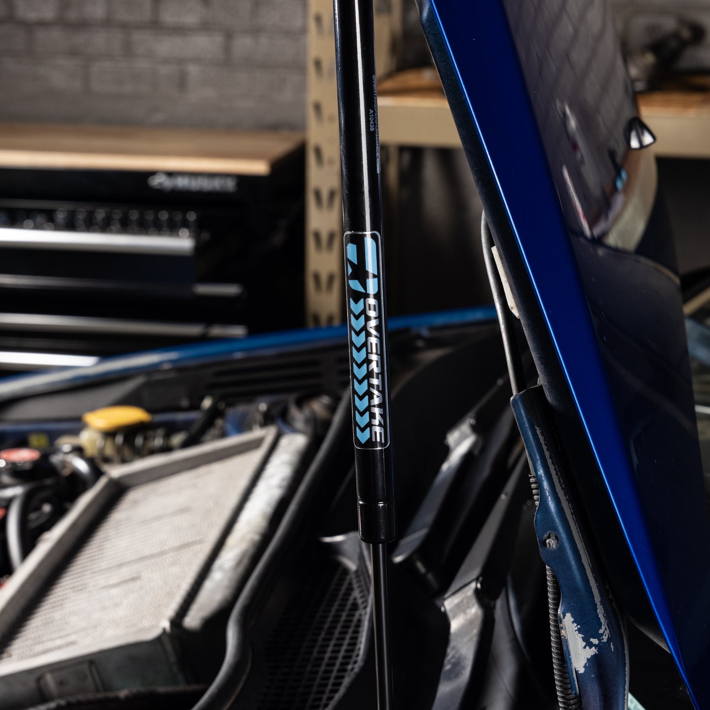 OVERTAKE Hi-Lift Hood Strut Kit - Subaru 2008-2014 WRX/STi