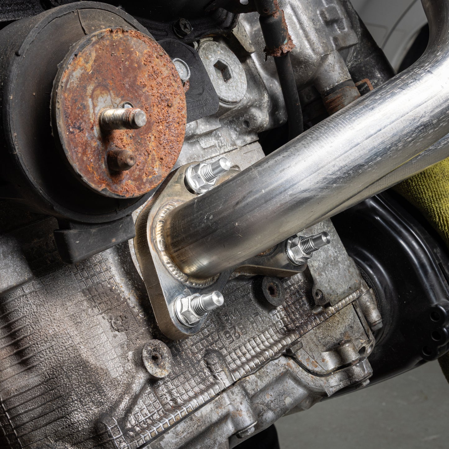 OVERTAKE Exhaust Manifold Hardware Kit - All Subaru Models